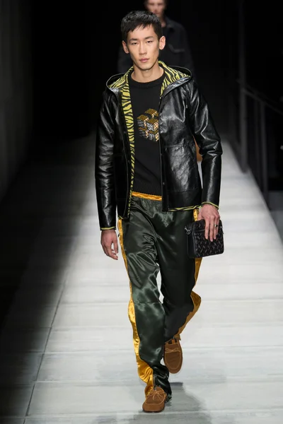 Look 41